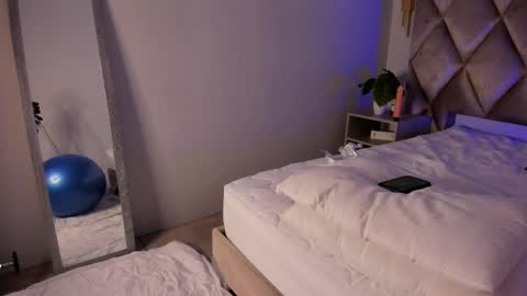 Luci  online show from March 2025 05:50:01 PM