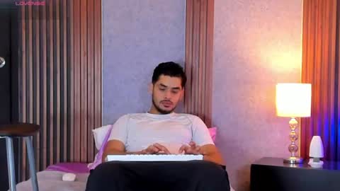Snapshot of luciano_vitale_ chatting on July 2026 12:52:02 PM Luciano online show from July 2026 12:52:02 PM