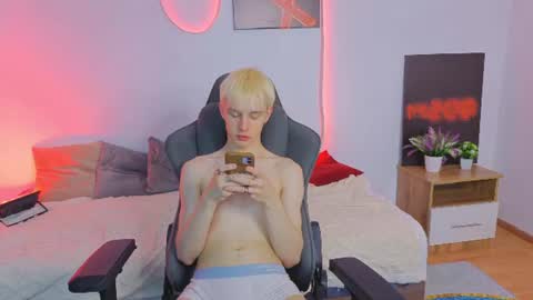 Angelok online show from June 2026 06:23:02 AM