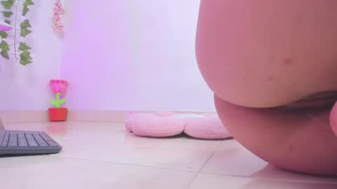 Snapshot of lucie_angel chatting on October 2025 01:34:02 PM Lucie Grey online show from October 2025 01:34:02 PM