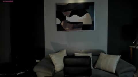 Lucie Martin online show from February 2026 04:58:01 PM