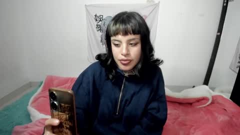 camila online show from December 2024 04:49:02 AM