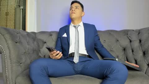 Snapshot of lucii_fer_ chatting on January 2025 11:51:01 AM Leo online show from January 2025 11:51:01 AM