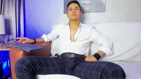 Snapshot of lucii_fer_ chatting on January 2025 02:03:01 PM Leo online show from January 2025 02:03:01 PM