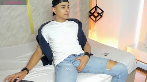 Snapshot of lucii_fer_ chatting on January 2025 02:08:02 PM Leo online show from January 2025 02:08:02 PM