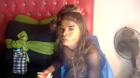 Snapshot of lucile_carrie chatting on June 2026 12:17:02 AM Lucile Carrie online show from June 2026 12:17:02 AM
