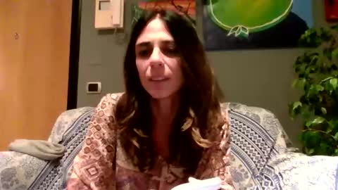Lucilla online show from November 2025 04:18:02 PM