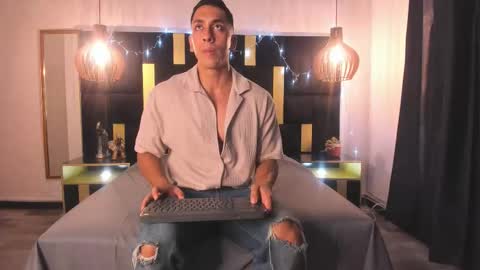 Lucio online show from December 2025 11:58:02 AM