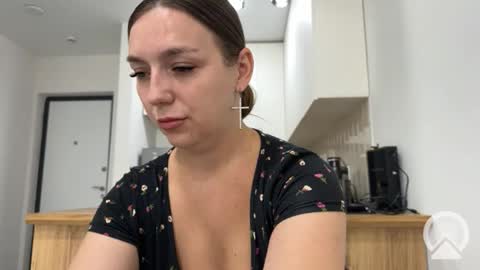 lucky_foryou_baby online show from September 2025 08:47:01 AM
