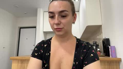 lucky_foryou_baby online show from October 2025 10:25:01 AM