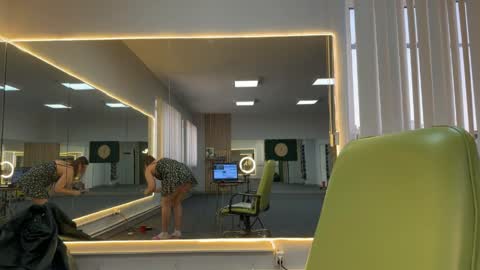 lucky_foryou_baby online show from March 2026 11:44:02 AM