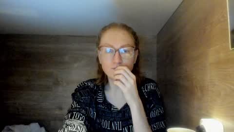 lucky_licky20 online show from January 2025 05:15:02 AM