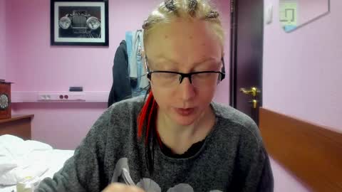 lucky_licky20 online show from February 2025 06:05:02 AM