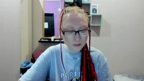 lucky_licky20 online show from March 2025 07:59:02 PM