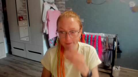 lucky_licky20 online show from October 2025 02:18:01 AM