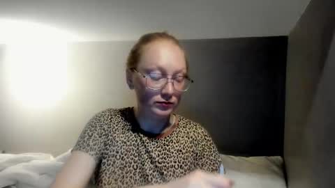 lucky_licky20 online show from March 2026 04:06:01 AM