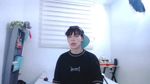 lucky_strickee online show from October 2025 03:50:02 AM