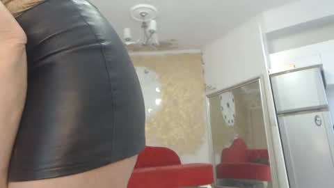 Snapshot of luckyanabella chatting on March 2025 08:38:01 AM Ana online show from March 2025 08:38:01 AM