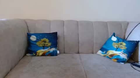 Crisiah online show from February 2025 10:47:02 AM