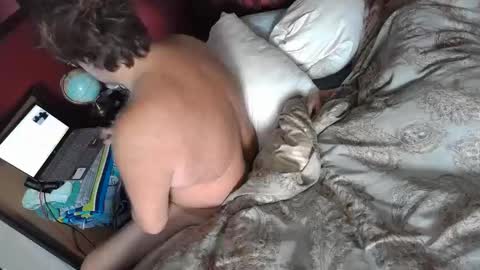 Snapshot of luckyblondecouple chatting on December 2024 01:51:01 PM LuckyBlondeCouple online show from December 2024 01:51:01 PM