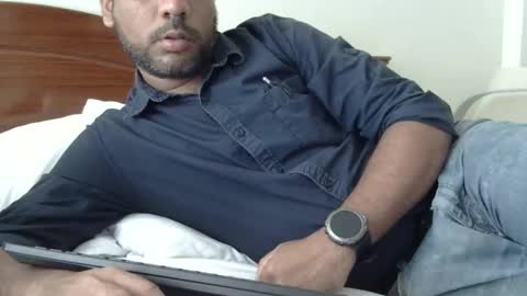 luckyfinalone online show from October 2025 04:33:01 PM