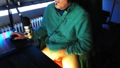 Snapshot of luckyfreak1 chatting on October 2025 05:50:02 AM call me Stefan online show from October 2025 05:50:02 AM