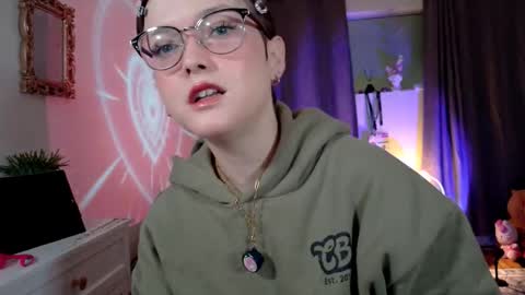 Jade online show from February 2026 03:10:01 AM