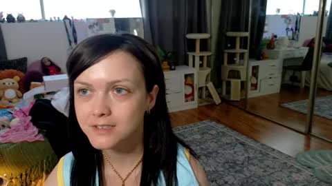 Jade online show from May 2026 12:05:01 AM