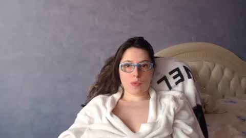 luckylinda23 online show from March 2025 12:00:01 PM