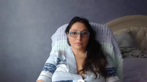 luckylinda23 online show from October 2025 10:25:01 AM