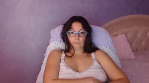 luckylinda23 online show from November 2025 04:31:02 PM