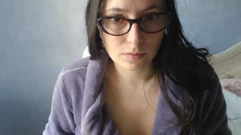 luckylinda23 online show from April 2026 09:52:01 AM