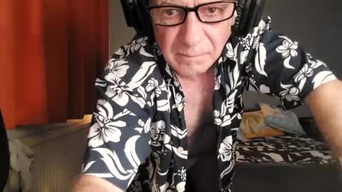 luckypuppy222 online show from June 2026 01:38:02 AM
