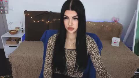 Monika online show from September 2025 09:01:01 AM