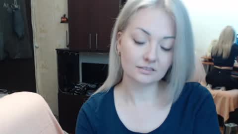 Snapshot of luckyshotgirl chatting on October 2025 05:08:01 PM LuckyShot online show from October 2025 05:08:01 PM