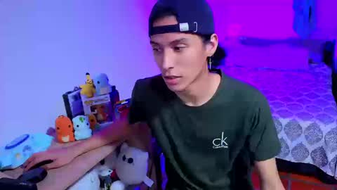 Lu Independent Model online show from September 2025 05:10:02 AM