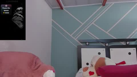 Lucy Herrera online show from October 2025 05:24:02 PM