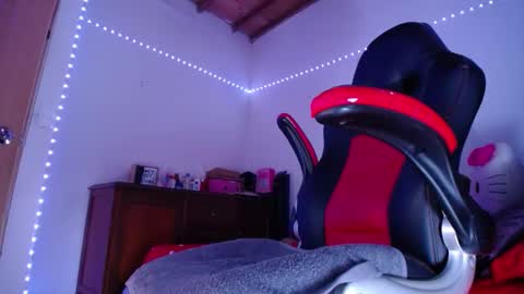 lucy online show from September 2025 11:04:01 PM