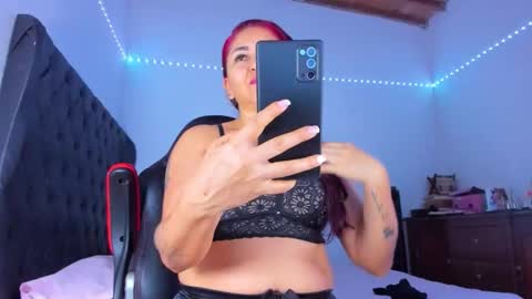 lucy online show from November 2025 06:15:02 AM