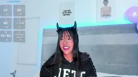 Lucy online show from October 2025 04:59:02 AM