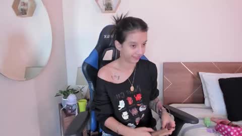 Your Lucy online show from November 2025 04:12:02 AM