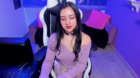 lucy_harris_ online show from February 2025 08:20:02 PM