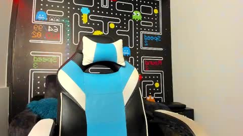 lucy_harris_ online show from March 2025 02:51:02 AM