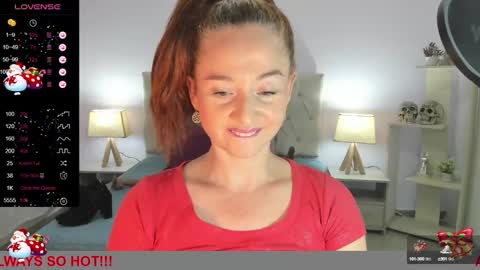 Snapshot of lucy_hot77 chatting on December 2024 12:52:02 AM Lucia online show from December 2024 12:52:02 AM