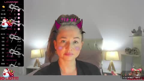 Snapshot of lucy_hot77 chatting on December 2024 12:32:02 AM Lucia online show from December 2024 12:32:02 AM