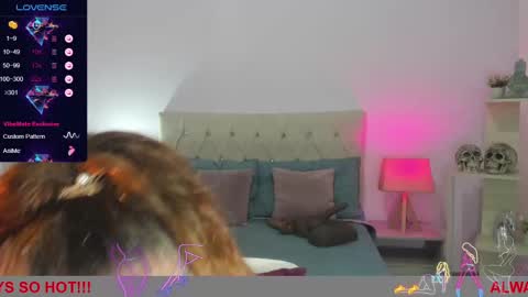 Snapshot of lucy_hot77 chatting on February 2025 09:48:01 PM Lucia online show from February 2025 09:48:01 PM