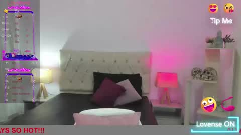 Snapshot of lucy_hot77 chatting on March 2025 09:17:01 PM Lucia online show from March 2025 09:17:01 PM