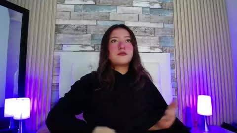 lucy_hs online show from January 2025 04:05:01 AM