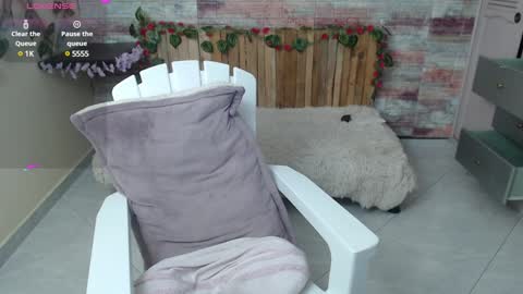 Snapshot of lucy_joi chatting on December 2024 06:30:02 AM Luciana online show from December 2024 06:30:02 AM