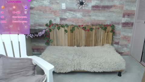 Snapshot of lucy_joi chatting on December 2024 05:23:01 AM Luciana online show from December 2024 05:23:01 AM